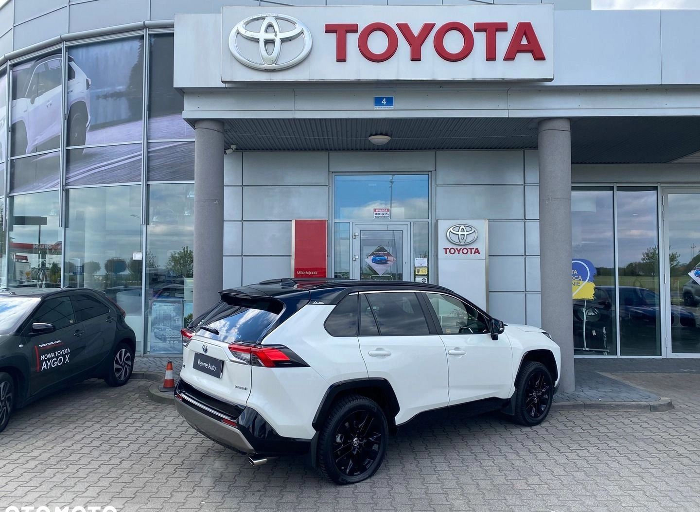 Toyota RAV4 cena 179900 przebieg: 18240, rok produkcji 2022 z Częstochowa małe 232